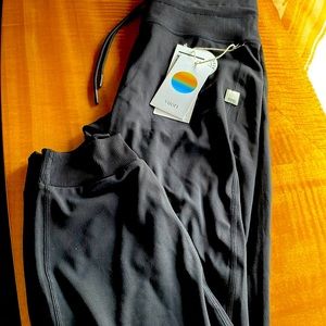 Vuitton Daily Jogger size Medium Black